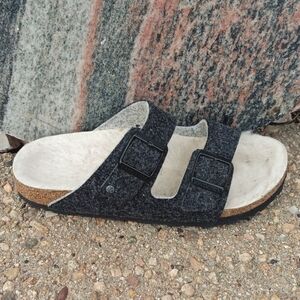 Birkenstock Arizona rivet gray wool shearling lined slide sandals women's sz 5
